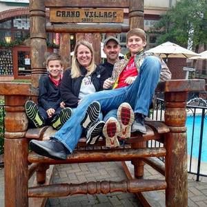 Meet your Posher, Tosha